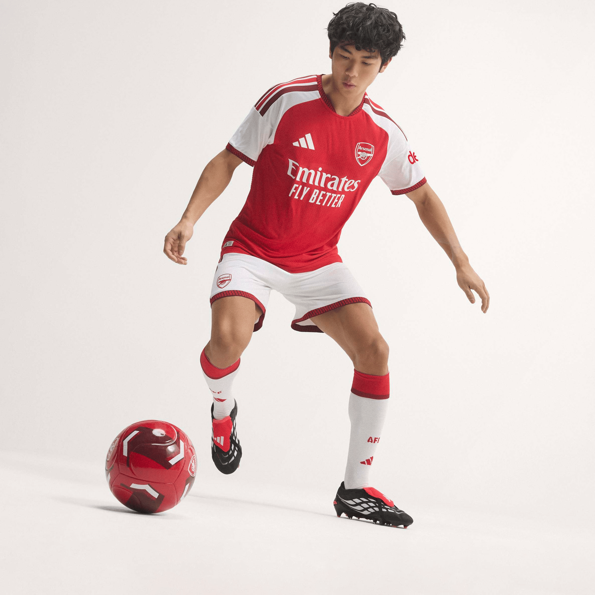 adidas Mens Arsenal FC 26/27 Home Authentic Football Jersey Red